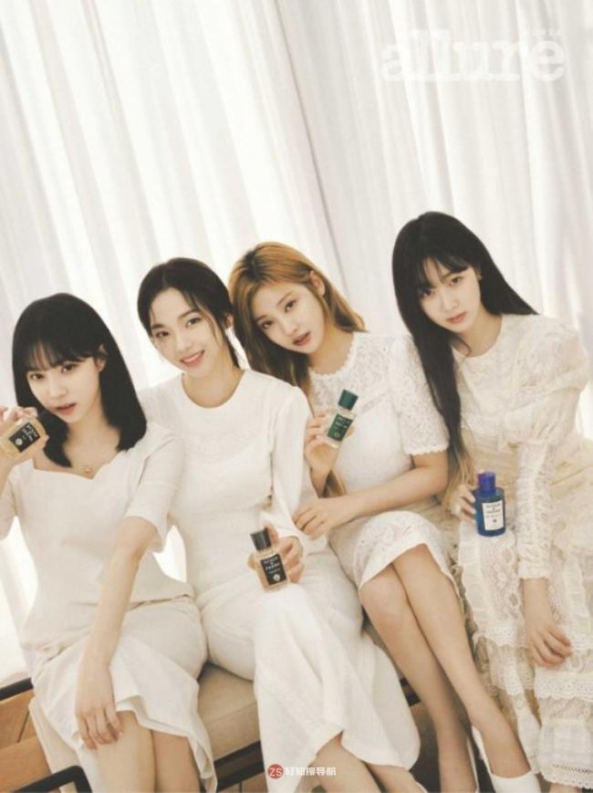 aespa近日拍摄一组杂志写真照，大秀清纯动人美貌，吸引广大粉丝们目光