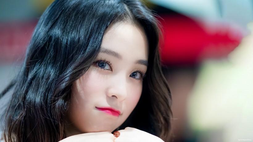 Lee Ga Hyeon李佳泫跟随哪个女团何时出道？是否为所属组合忙内担当？