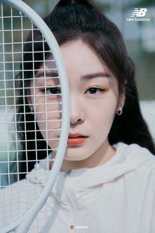 金妍儿近日为代言品牌拍摄最新宣传照，重新回归运动状态！不失休闲风格