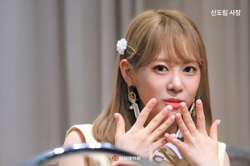 Kim BoRa金紫萝跟随哪个女团发行专辑出道？她客串过哪部复古青春剧？