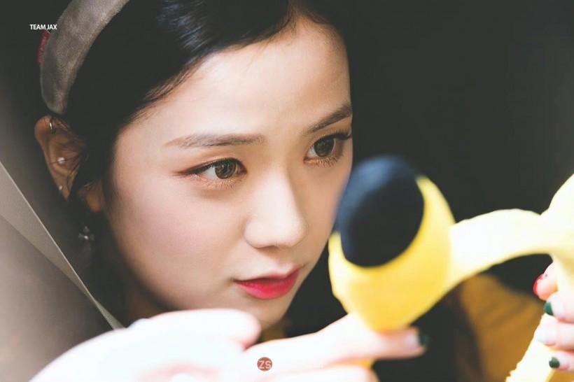 JISOO金智秀隶属哪个女团成员？凭借怎样外貌以及形象使观众眼前一亮