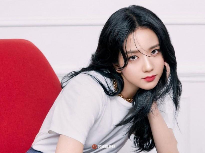 JISOO金智秀隶属哪个女团成员？凭借怎样外貌以及形象使观众眼前一亮？