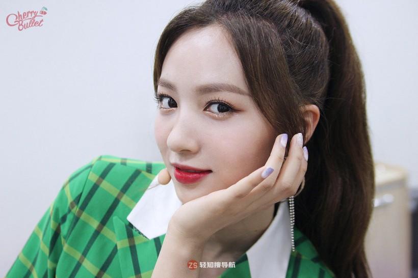 Ji Won许智媛何时跟随所属组合正式出道？她拥有怎样优越美貌引人注目？