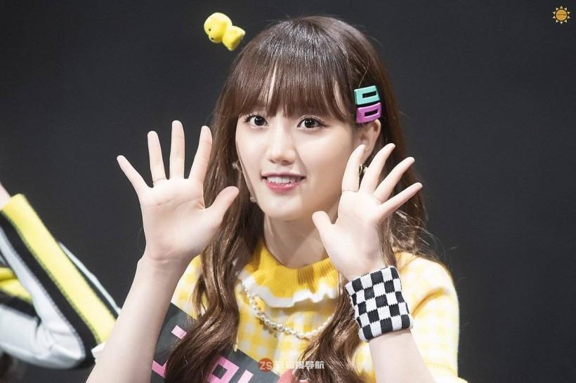 Hae-yoon Park朴海允跟随哪个所属女团出道？她凭借怎样唱功引来赞叹？