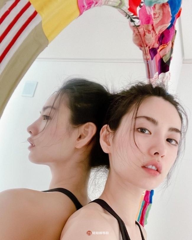 Nana近日在SNS发布一组近照，展示接近于素颜美貌，吸引广大粉丝目光