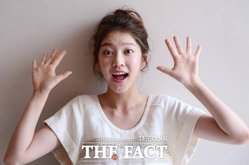 Gong Seung Yeon孔升妍何时以演员身份出道?哪年主持加盟音乐节目 Gong Seung Yeon孔升妍何时以演员身份出道?哪年主持加盟音乐节目?