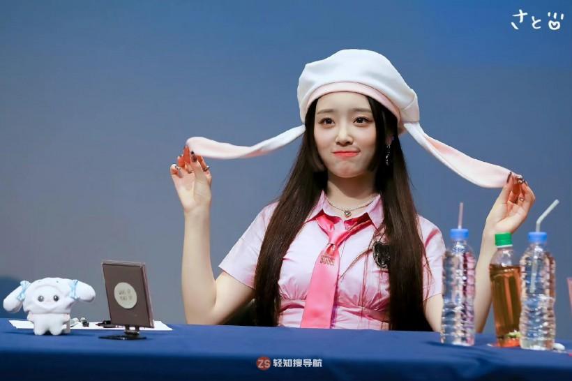 HINA长井阳菜跟随哪个女团发行单曲正式出道？是否团内唯一日籍成员？