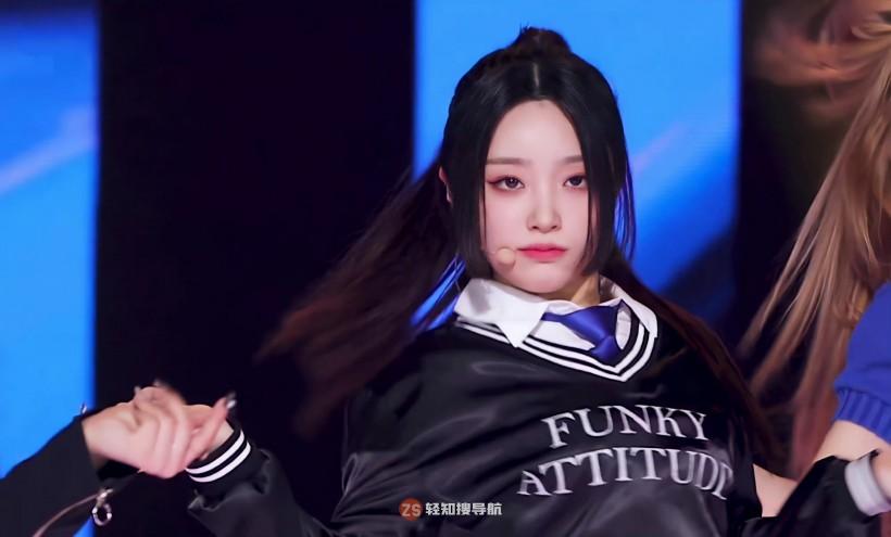 HINA长井阳菜跟随哪个女团发行单曲正式出道？是否团内唯一日籍成员？