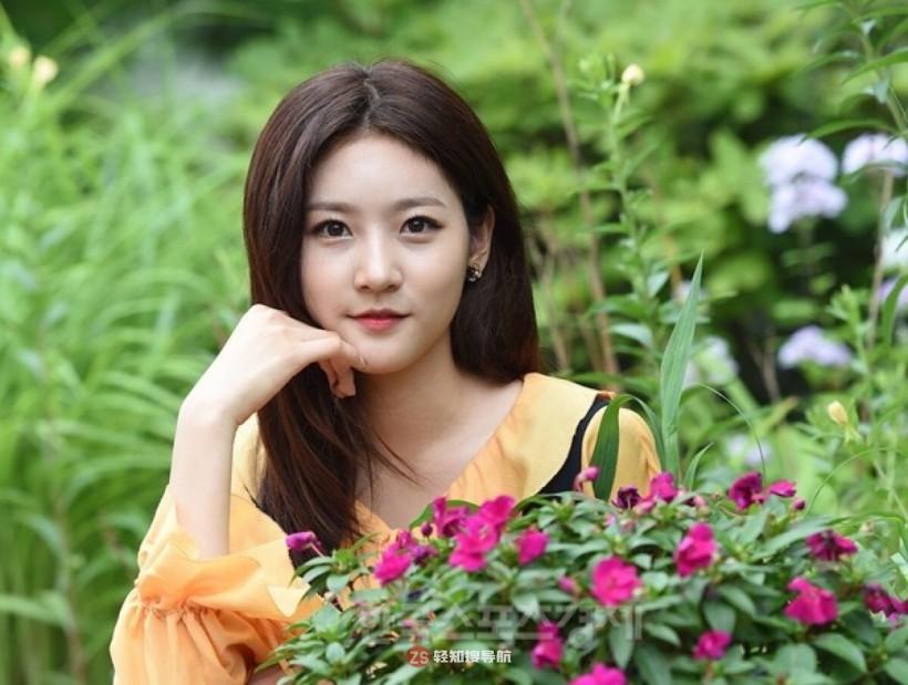 Kim Sae ron金赛纶哪部电影处女作入围戛纳电影节？具备怎样不俗演技？