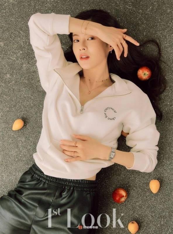 李先彬一组最新杂志写真近日在网上曝光，个性十足表情吸引广大粉丝目光