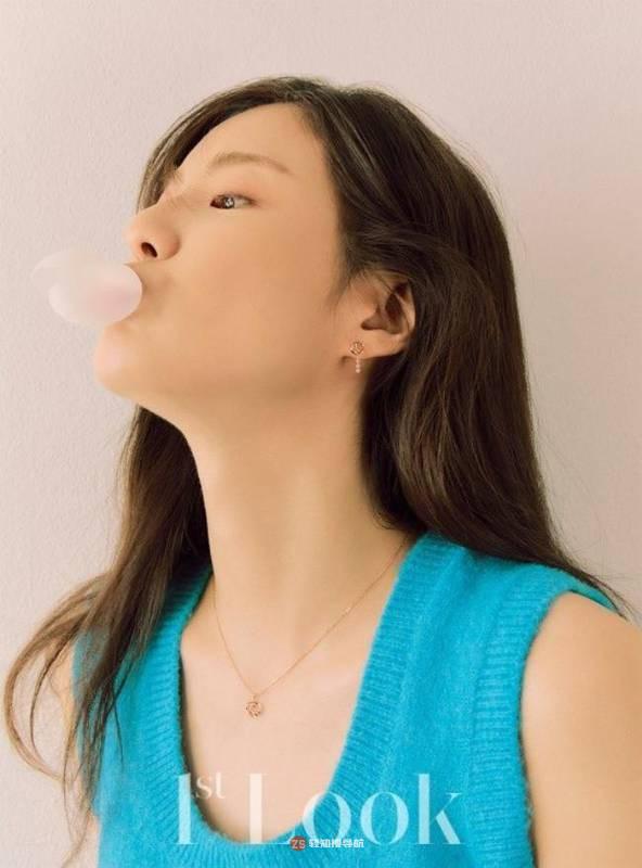 李先彬一组最新杂志写真近日在网上曝光，个性十足表情吸引广大粉丝目光