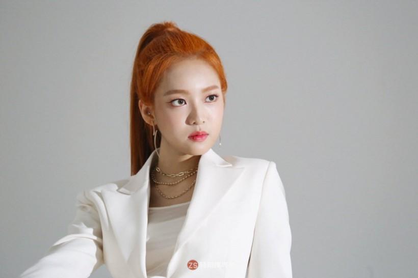 Ye Na梁睿娜隶属哪个女团成员？何时正式出道？具备怎样特殊美貌魅力？