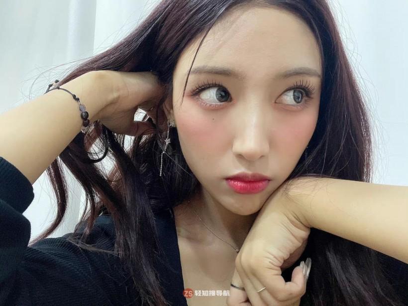 CHOWON韩霄瑗何时跟随所属女团出道?当年受哪个投票造假事件影响 CHOWON韩霄瑗何时跟随所属女团出道?当年受哪个投票造假事件影响?