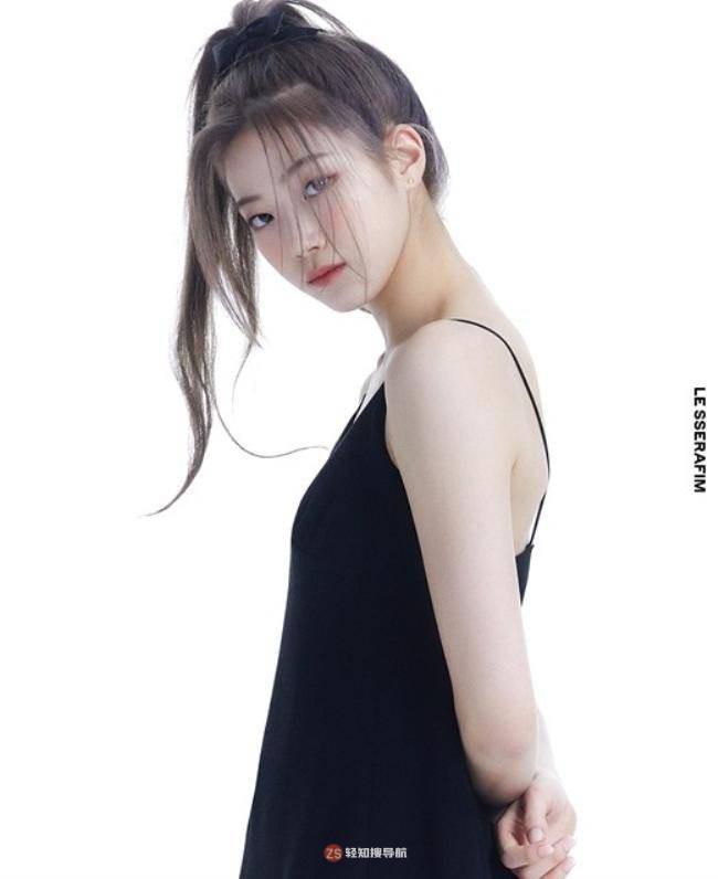 LE SSERAFIM公布日籍成员中村一叶宣传照，LE SSERAFIM将于五月出道