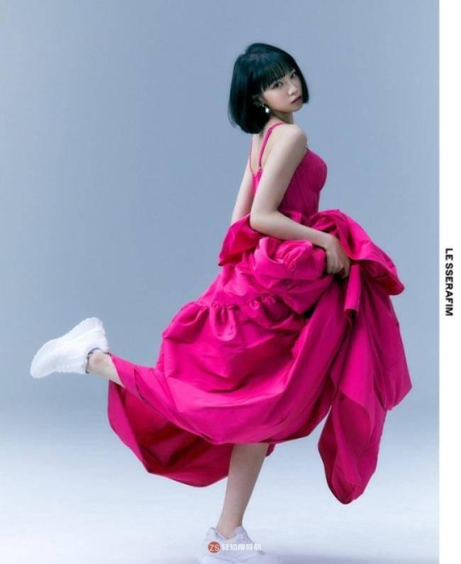 LE SSERAFIM公布组合队长金采源写真。LE SSERAFIM女团五月正式出道