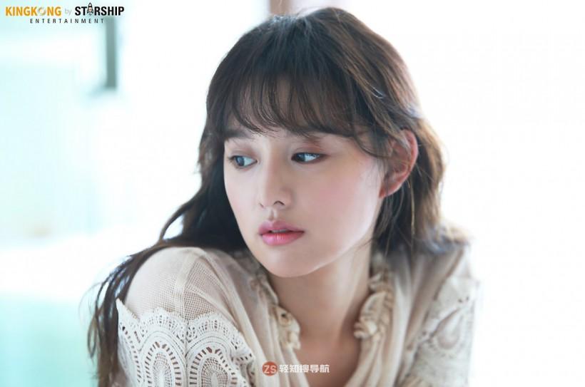 Kim Ji Won金智媛哪年在街头被星探发掘？她在何时参演个人首部电视剧？