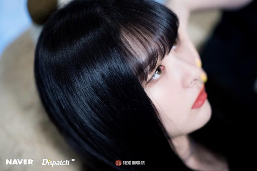 Seul Gi姜涩琪哪年与所属女团首度公开亮相出道？她具备怎样多领域实力