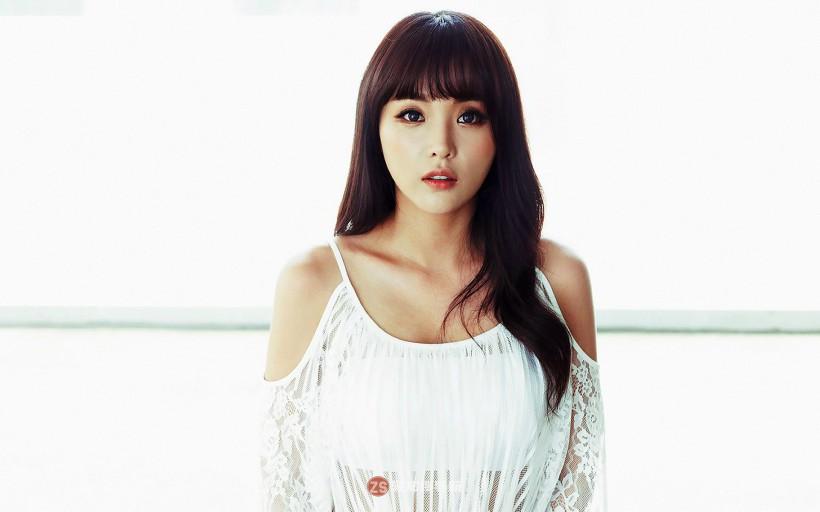 Hong Jin Young洪真英以哪部电视剧出道？拥有怎样实力唱腔独特嗓音？