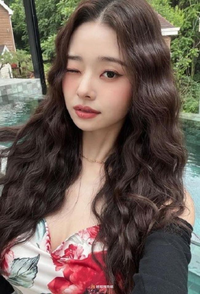 宋智雅近日在SNS发布一组近照，吸引了广大粉丝的目光！上个月宣告复出