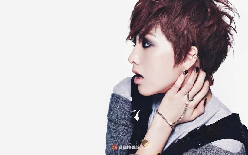 Ji Young姜智英哪年加入所属女团开始演艺生涯？她何时签约日本事务所