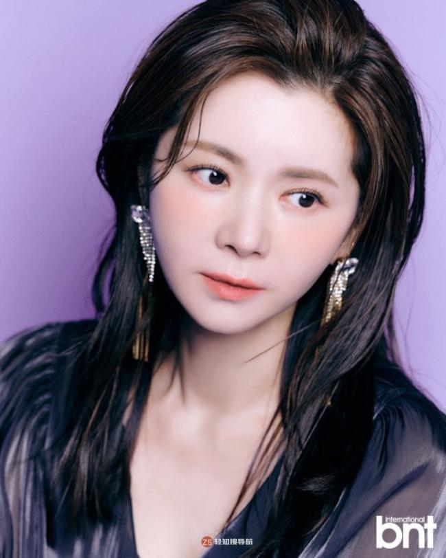 张瑞希为某杂志最新一期拍摄写真照，昔日“韩流公主”重新回归大众视野