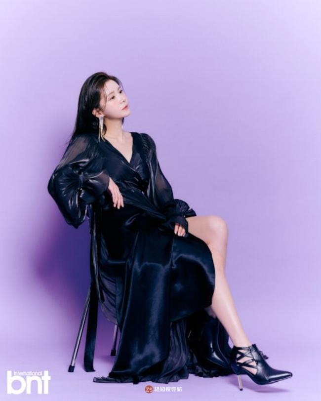 张瑞希为某杂志最新一期拍摄写真照，昔日“韩流公主”重新回归大众视野