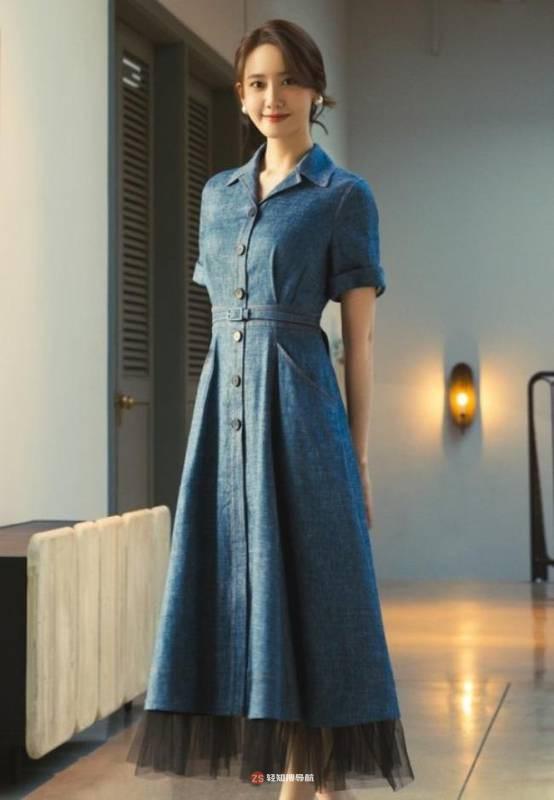 林允儿近日为代言女装品牌拍摄最新宣传照，依旧体现女神般清新脱俗气场