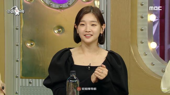 朴素淡近日受邀谈话节目:在节目中谈了拍摄电影《寄生上流》幕后小故事 朴素淡近日受邀谈话节目:在节目中谈了拍摄电影《寄生上流》幕后小故事