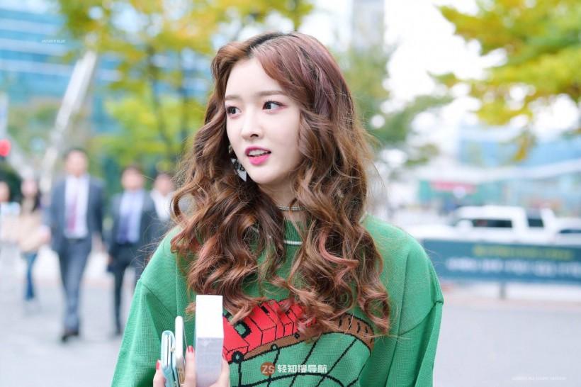 Ahn Eunjin安恩真哪年与所属女团出道？她具备怎样出色舞蹈水平和唱功？