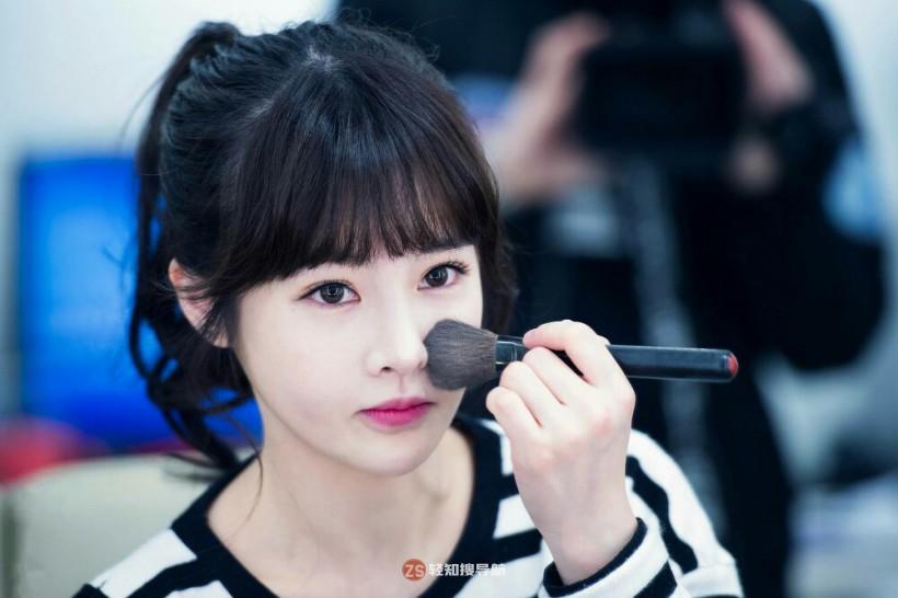 Jeon Bo Ram全宝蓝跟随哪个女团出道?她在组合中拥有怎样的童颜美貌 Jeon Bo Ram全宝蓝跟随哪个女团出道?她在组合中拥有怎样的童颜美貌?