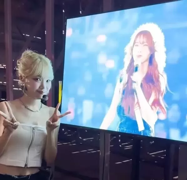 LE SSERAFIM在IU演唱会上担任嘉宾演出后，金采源表达感谢！”我到现在都难以置信”